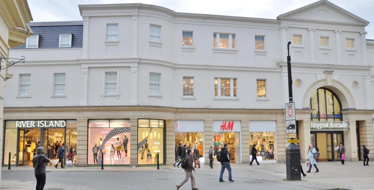 Regency Hall Smart Cheltenham Ensuite Rooms B Exterior photo